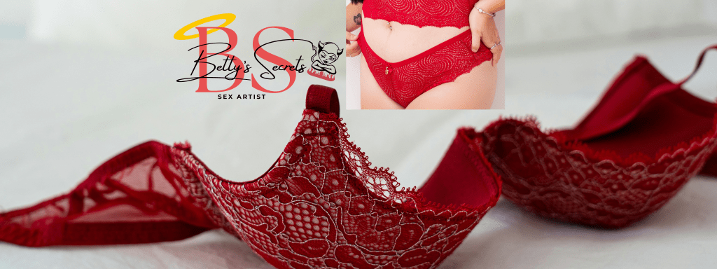 Between the Formal Clothes and the Lingerie/ Entre a Roupa Formal e a&nbsp;Lingerie